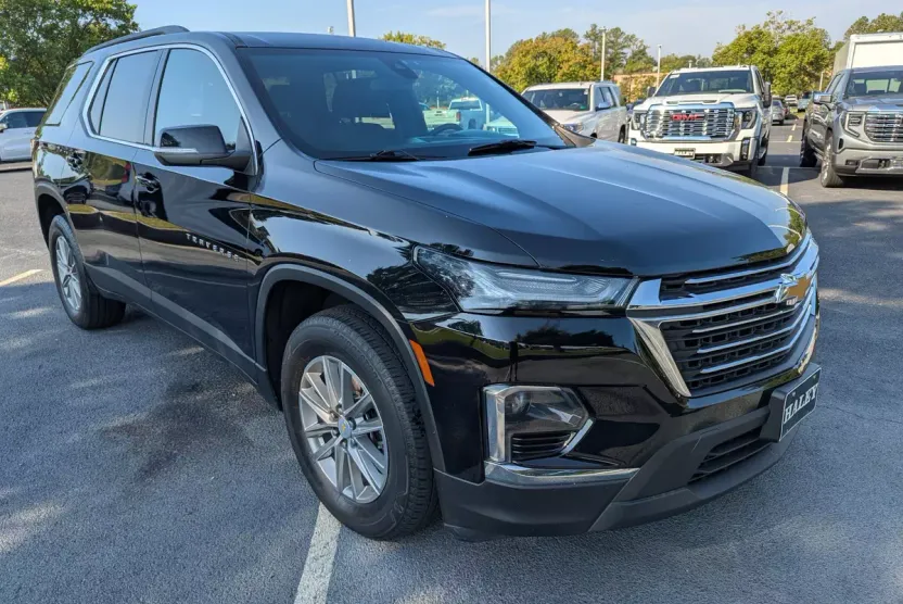2022 Chevrolet Traverse Cloth photo 1