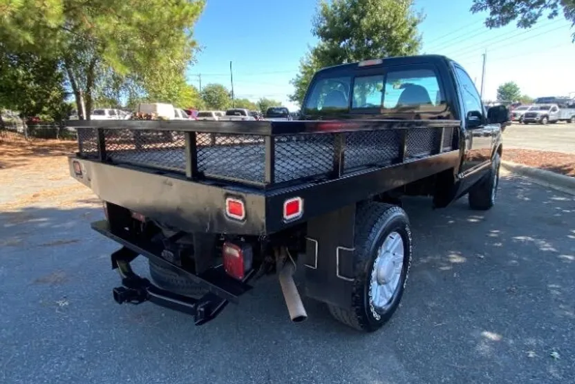 2009 Ford F-350 XLT photo 1