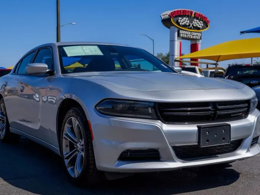 2022 Dodge Charger SXT photo 1