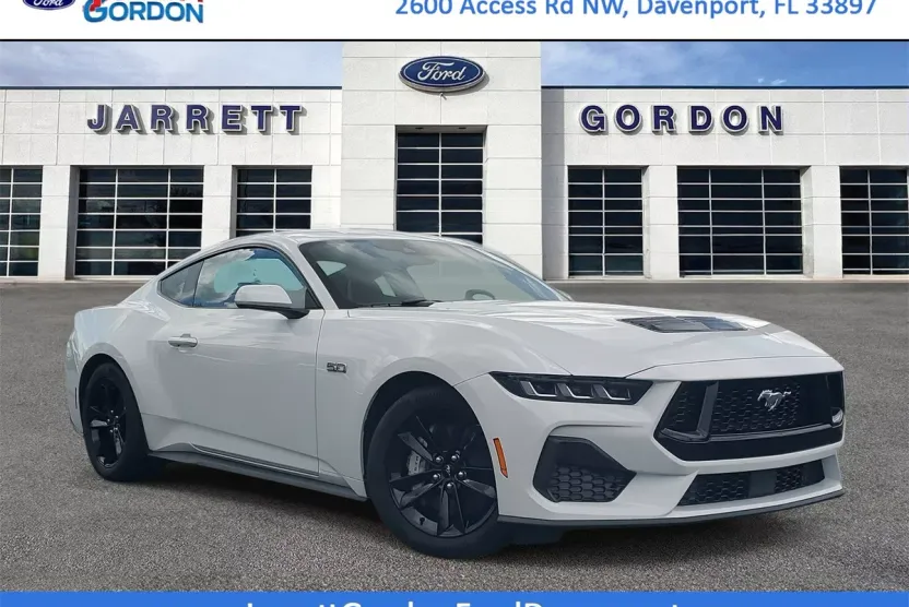 2024 Ford Mustang GT photo 1