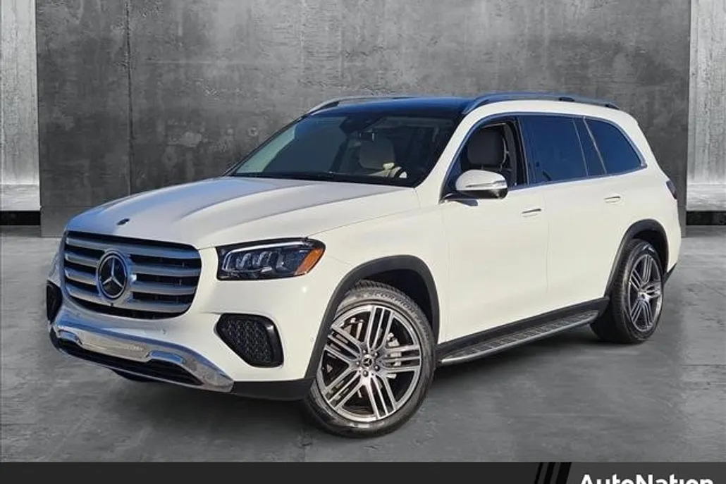 2025 Mercedes Benz GLS 450 4MATIC photo 1