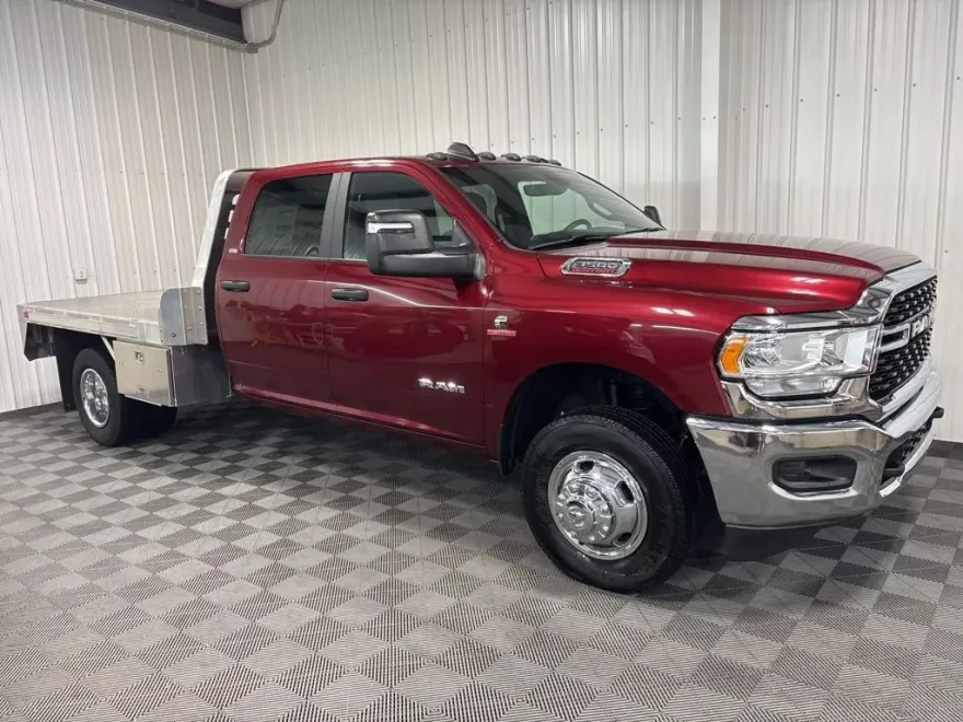 2024 Ram 3500 SLT photo 1