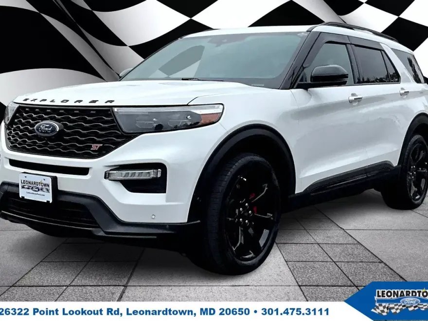 2021 Ford Explorer ST photo 1