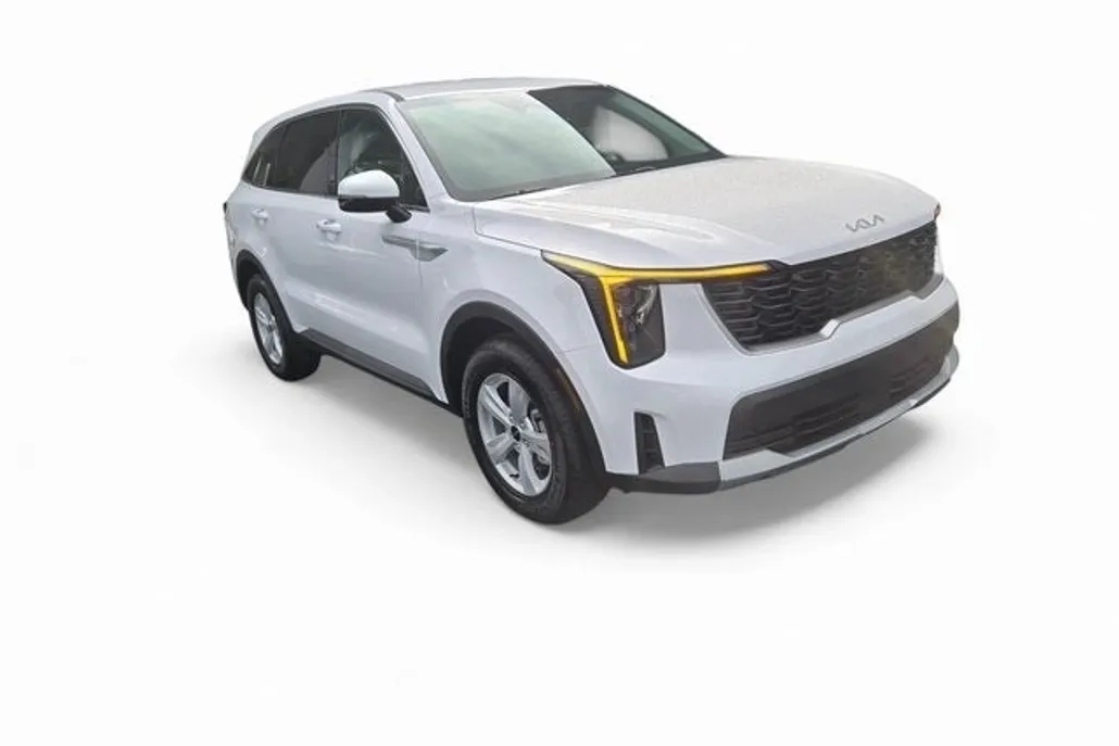 2025 Kia Sorento LX photo 1