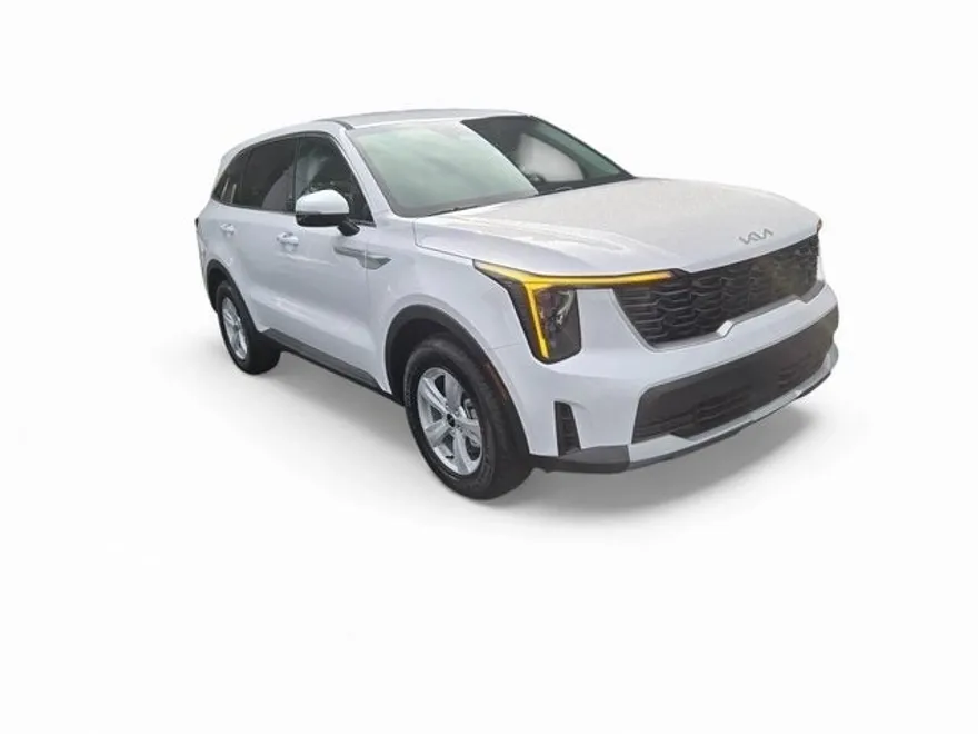 2025 Kia Sorento LX photo 1