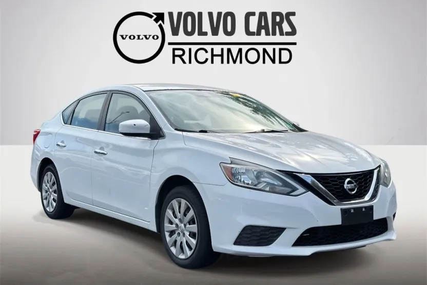2016 Nissan Sentra S photo 1