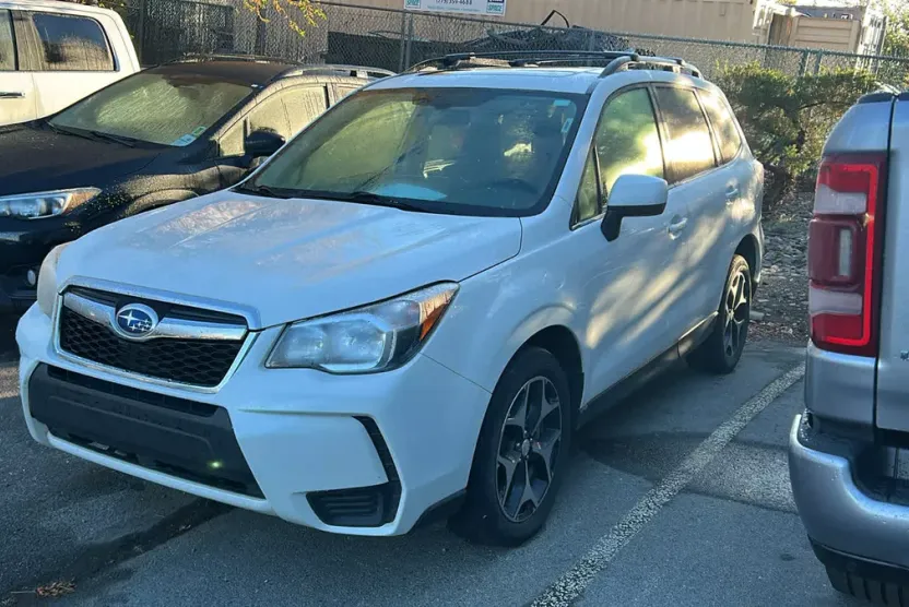 2016 Subaru Forester 2.0XT Premium photo 1