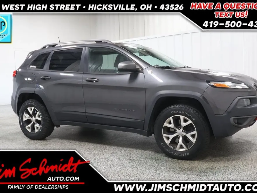 2017 Jeep Cherokee Trailhawk photo 1