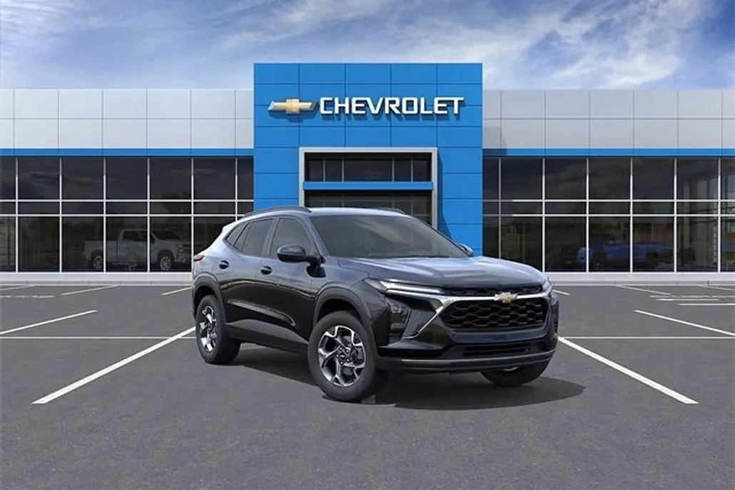 2025 Chevrolet Trax LT photo 1