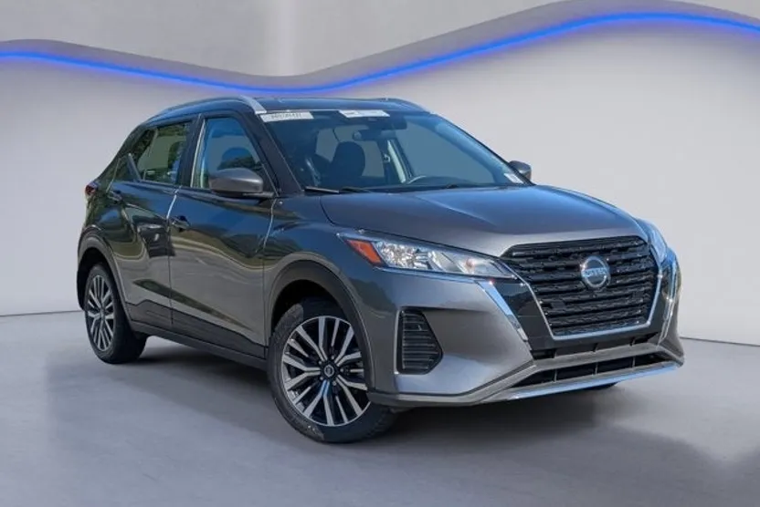 2021 Nissan Kicks SV photo 1