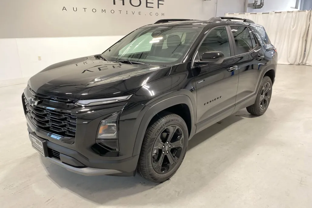2026 Chevrolet Equinox LT photo 1