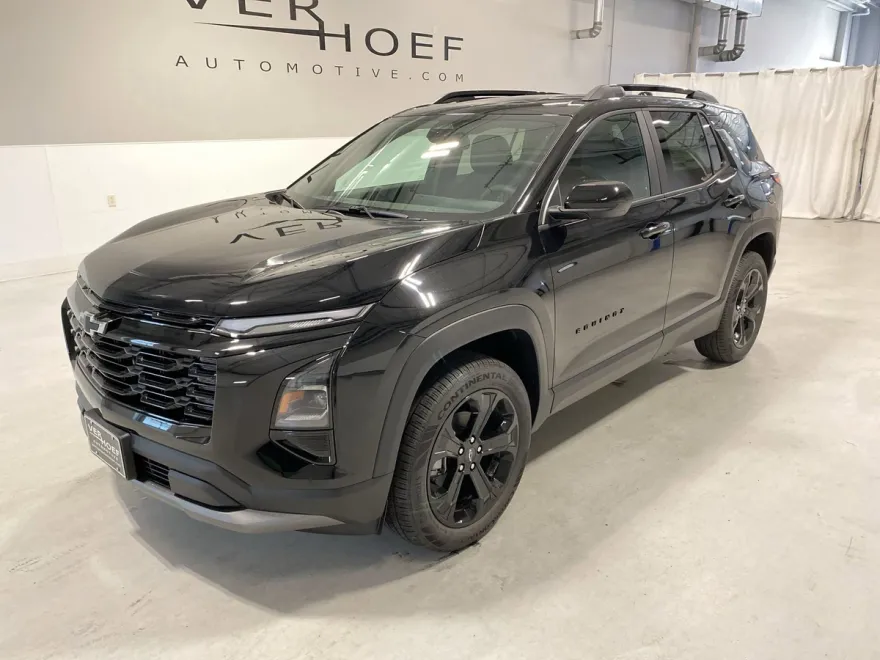 2026 Chevrolet Equinox LT photo 1