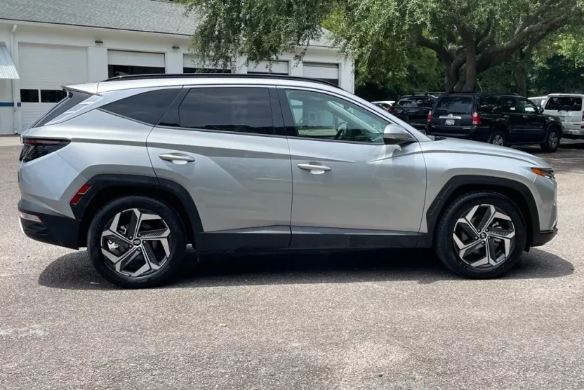 2024 Hyundai Tucson Limited photo 1