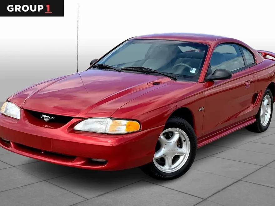 1996 Ford Mustang GT photo 1