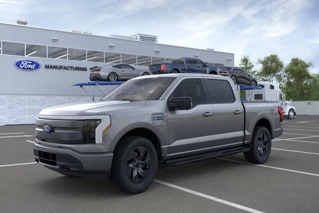 2025 Ford F-150 Lightning photo 1