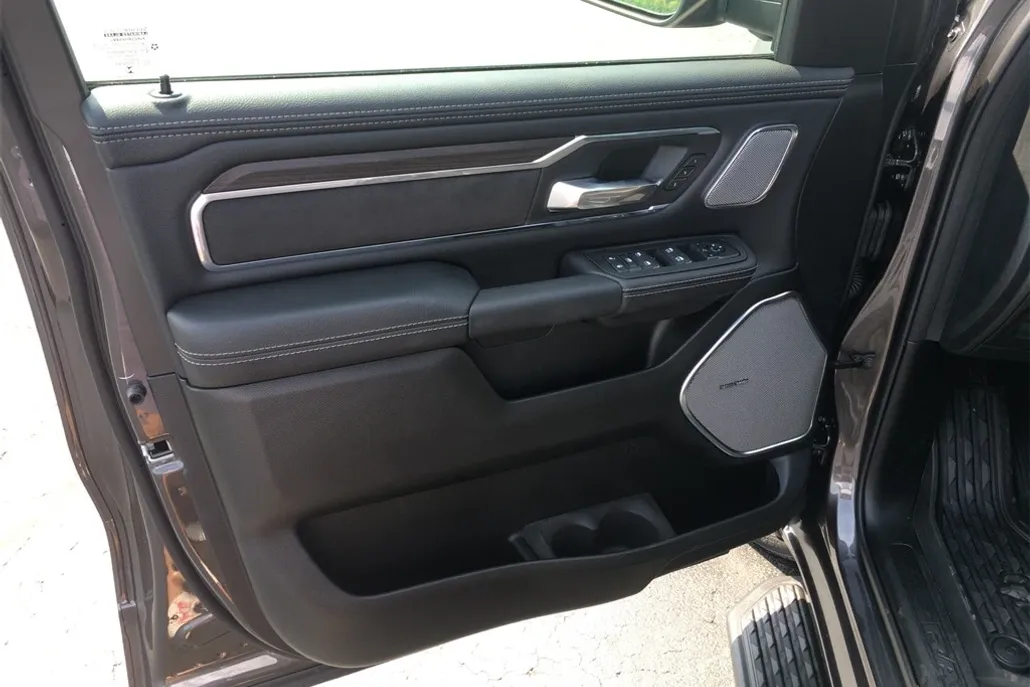2026 Ram 1500 Laramie photo 1