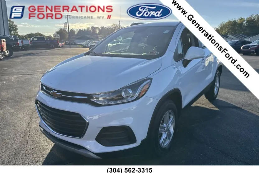 2022 Chevrolet Trax LT photo 1