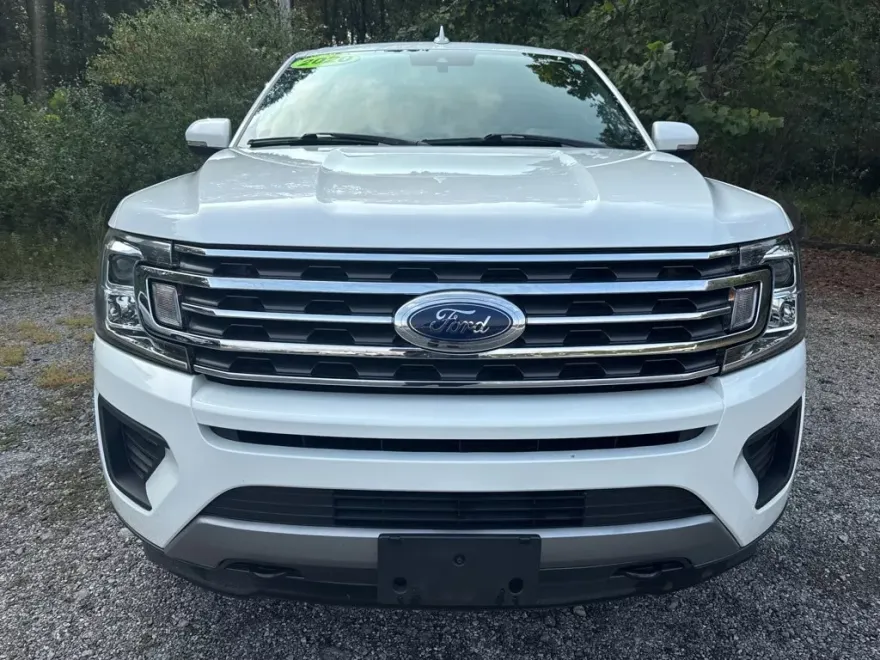 2020 Ford Expedition XLT photo 1