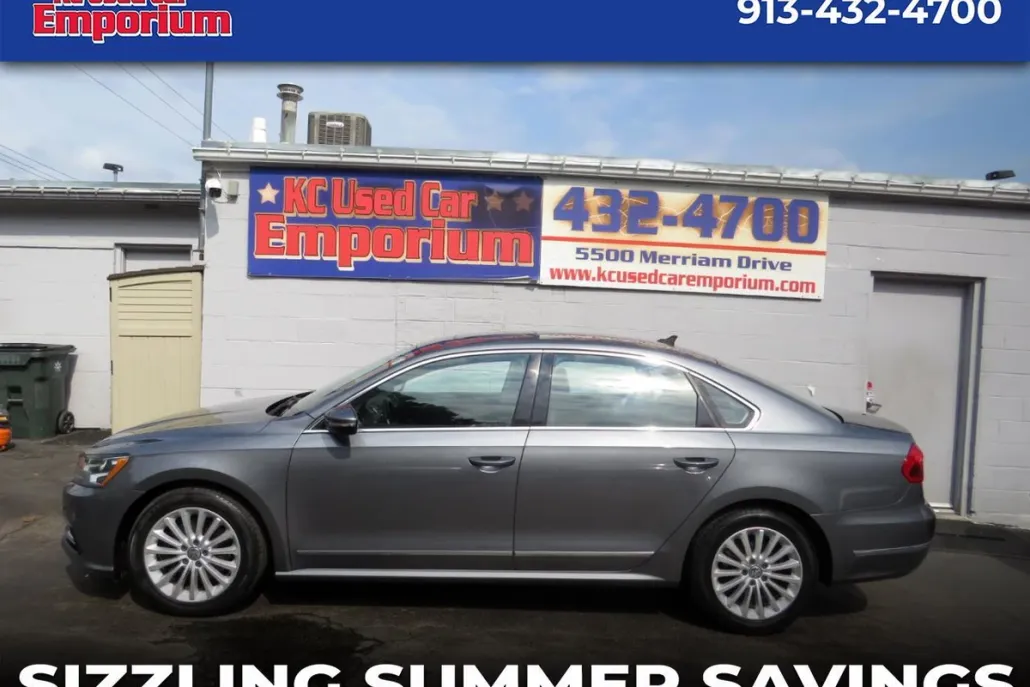 2016 Volkswagen Passat SE photo 1