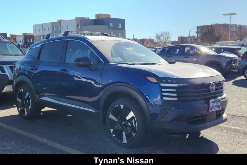 2025 Nissan Kicks SR photo 1