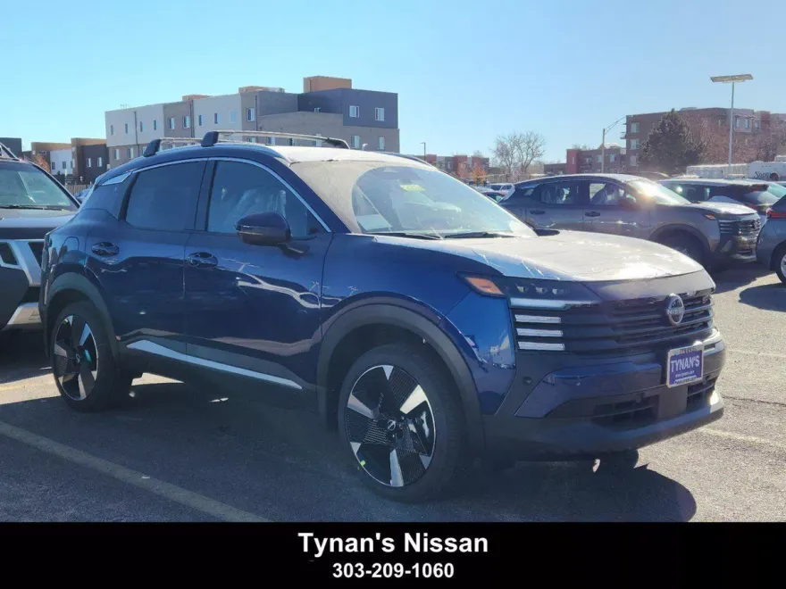 2025 Nissan Kicks SR photo 1
