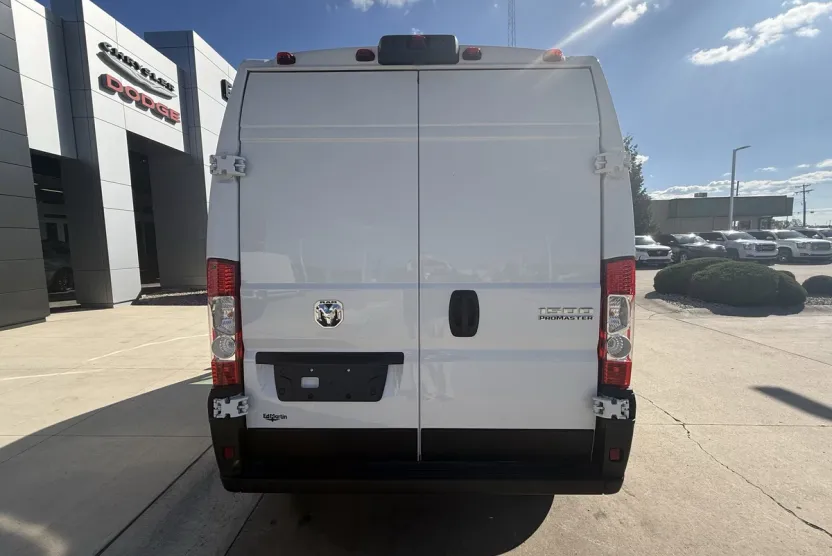 2025 Ram ProMaster 1500 Tradesman photo 1