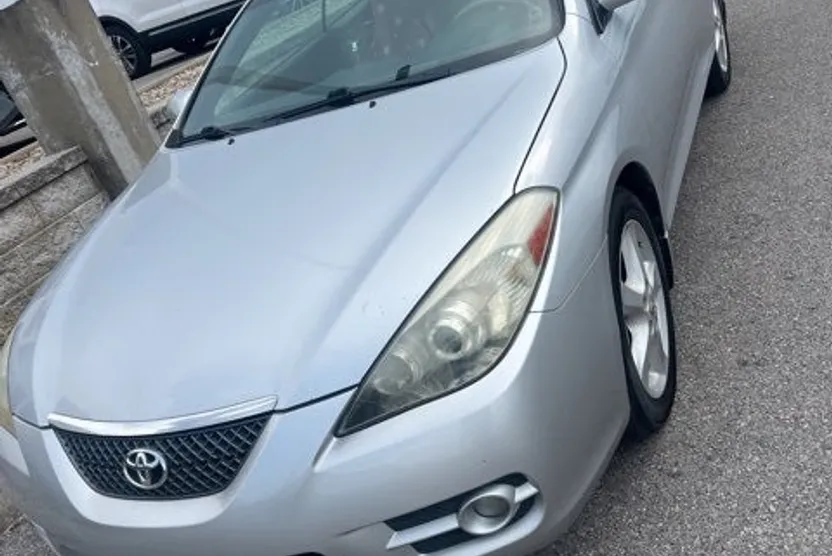 2007 Toyota Camry Solara SLE photo 1
