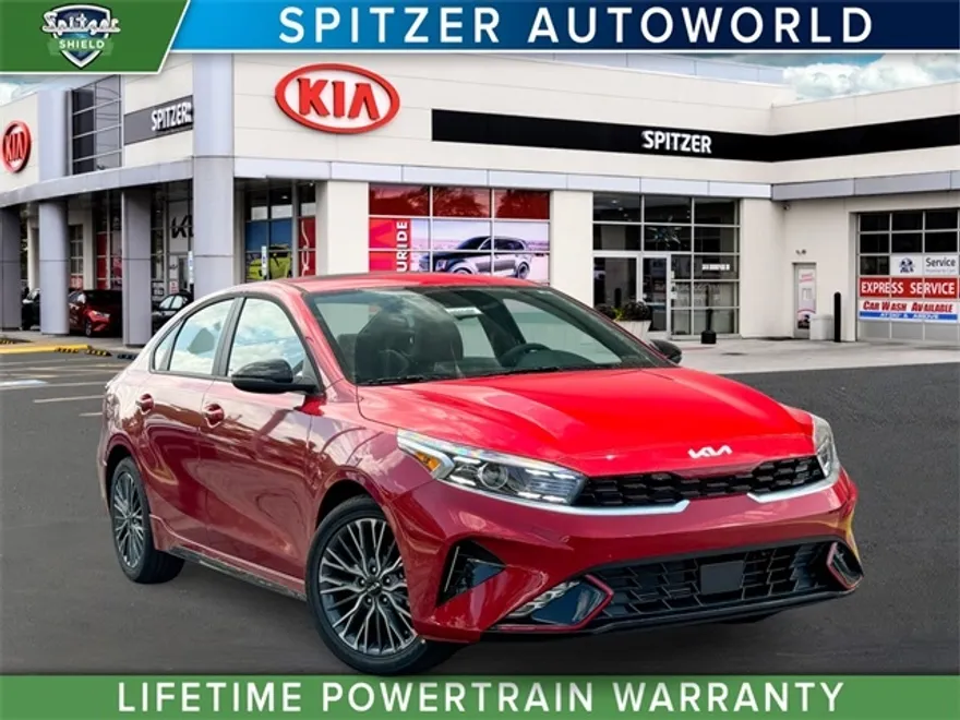 2024 Kia Forte GT-Line photo 1