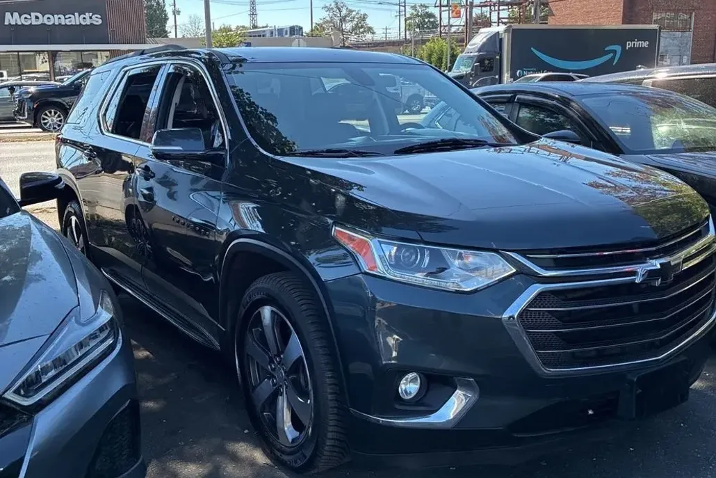 2019 Chevrolet Traverse 3LT photo 1
