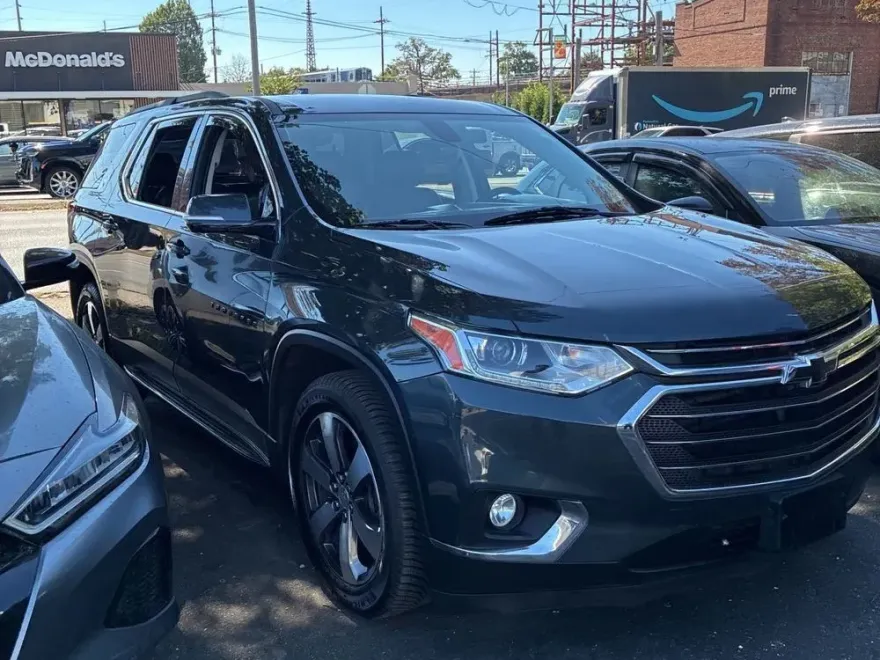 2019 Chevrolet Traverse 3LT photo 1