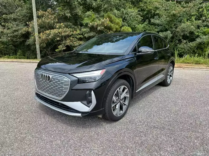 2023 Audi Q4 E-tron Sportback Premium Plus photo 1