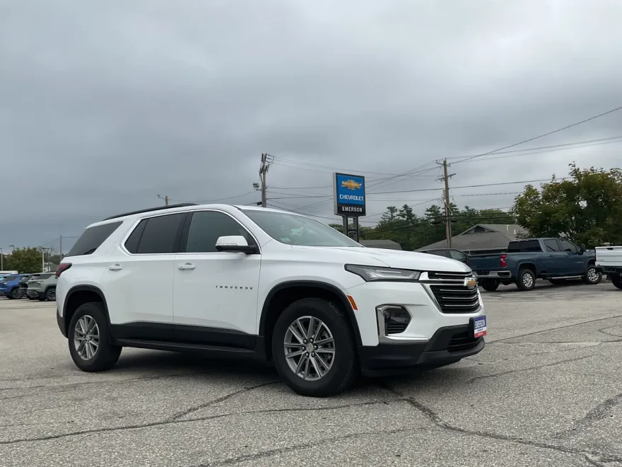 2022 Chevrolet Traverse Cloth photo 1