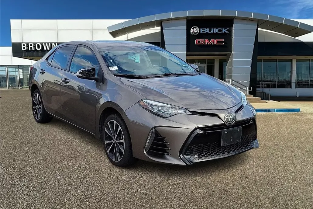 2018 Toyota Corolla XLE XSE photo 1