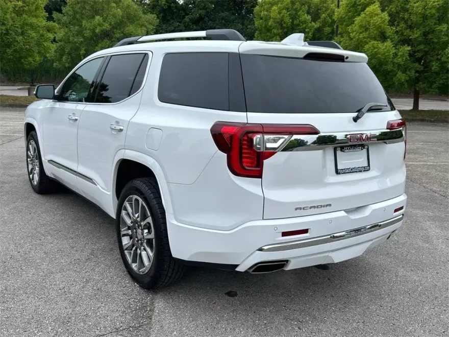 2022 Gmc Acadia Denali photo 1