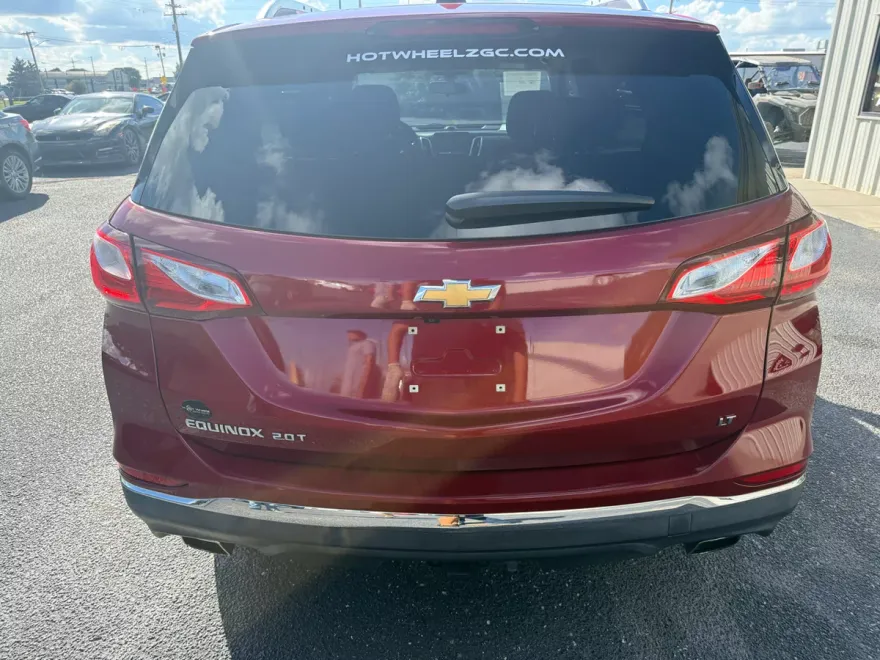 2018 Chevrolet Equinox photo 1