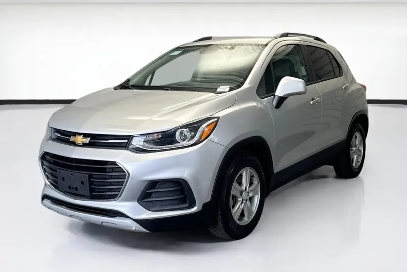 2021 Chevrolet Trax LT photo 1