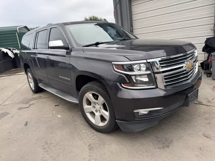 2016 Chevrolet Suburban LTZ photo 1