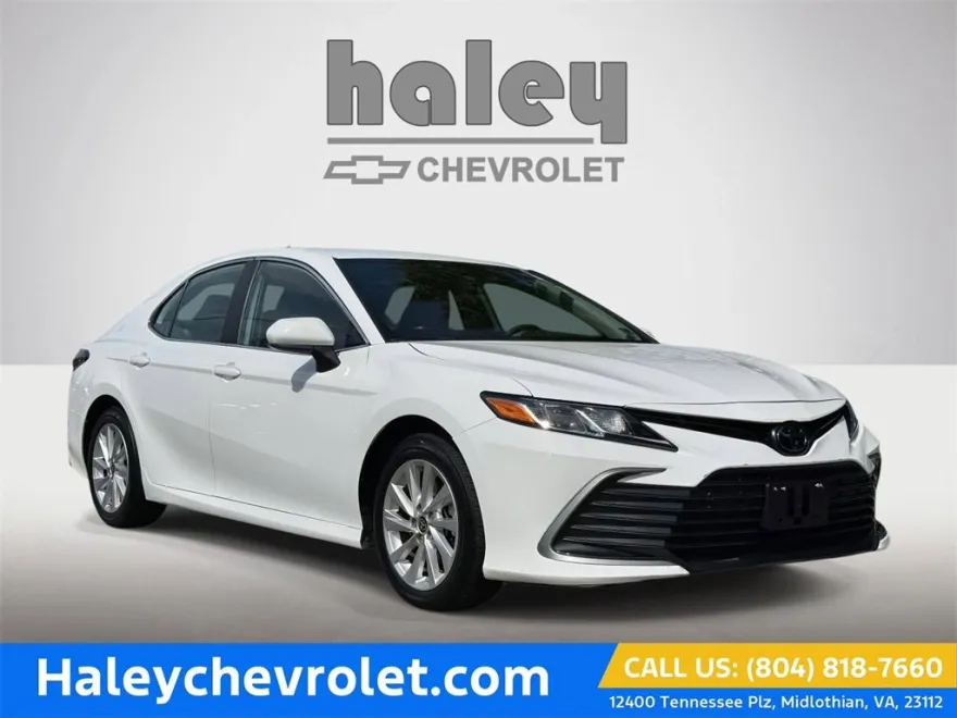 2024 Toyota Camry LE photo 1