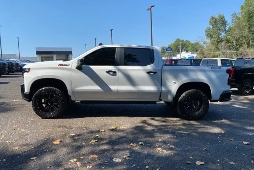 2022 Chevrolet Silverado 1500 LT Trail Boss photo 1