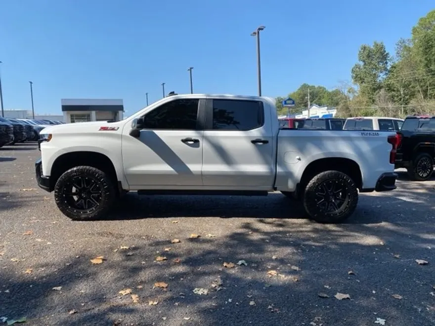 2022 Chevrolet Silverado 1500 LT Trail Boss photo 1