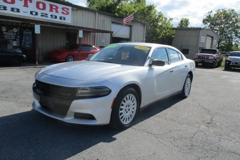 2016 Dodge Charger AWD photo 1