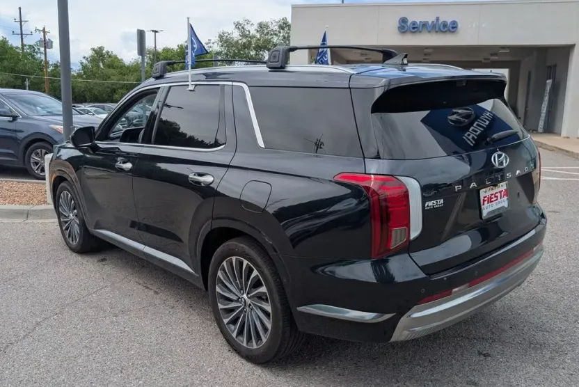2024 Hyundai Palisade Calligraphy photo 1