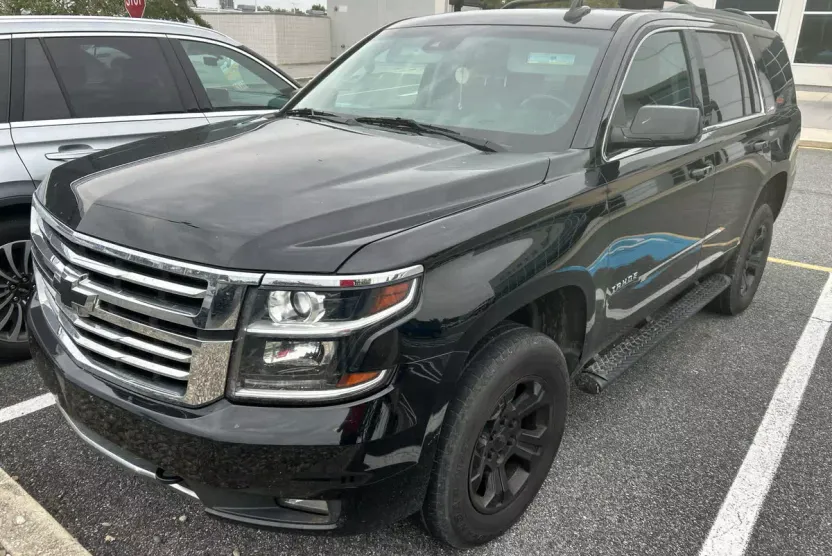 2018 Chevrolet Tahoe LT photo 1