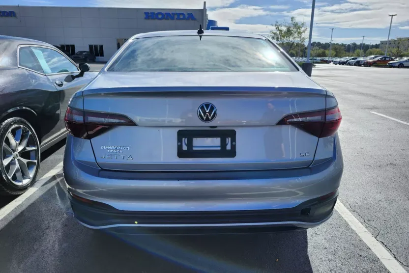 2024 Volkswagen Jetta 1.5T SE photo 1