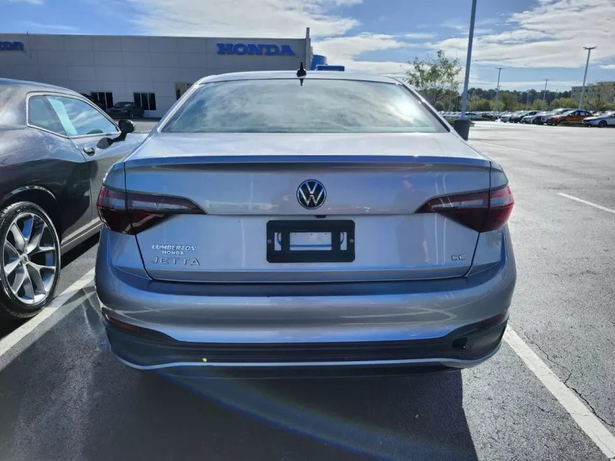 2024 Volkswagen Jetta 1.5T SE photo 1