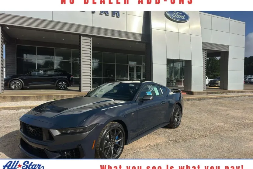 2025 Ford Mustang Dark Horse Deluxe photo 1