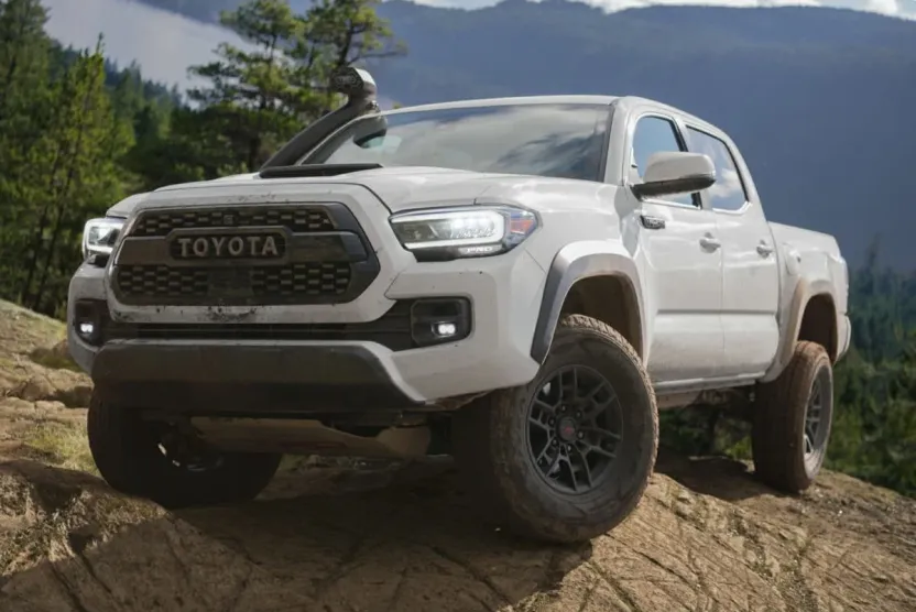 2023 Toyota Tacoma TRD Sport photo 1