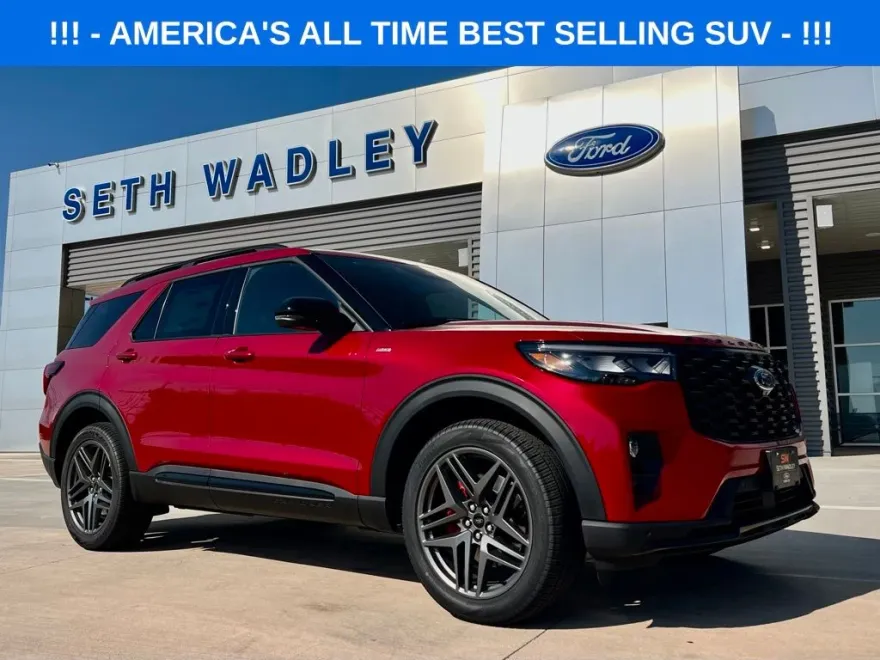 2025 Ford Explorer ST-Line photo 1