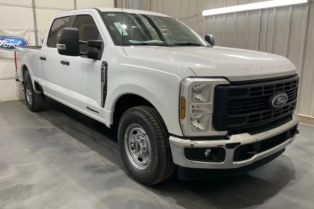 2025 Ford F-250 photo 1