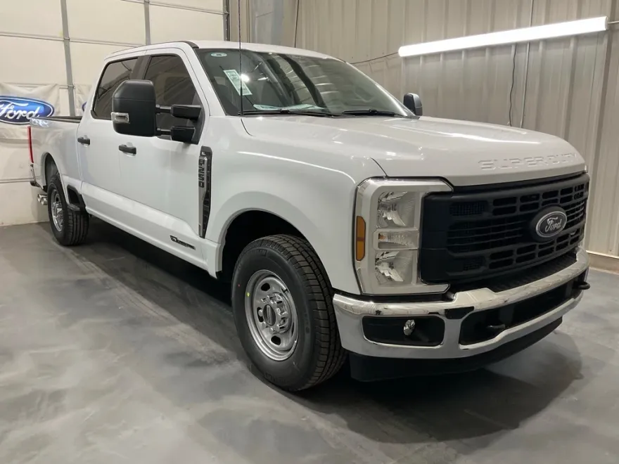 2025 Ford F-250 photo 1